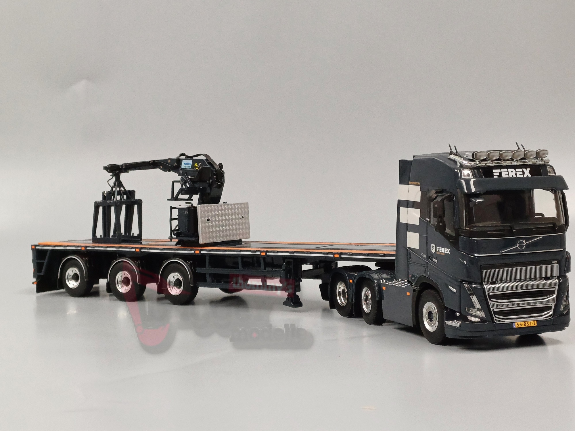 01-4480 - WSI - Volvo FH5 Globetrotter 6x2 mit Steinauflieger - Ferex Solid Base - NL